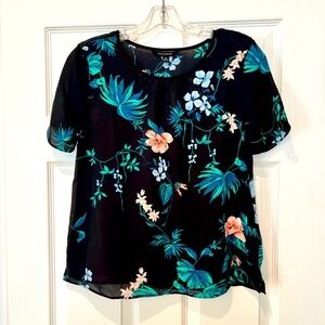 Floral top